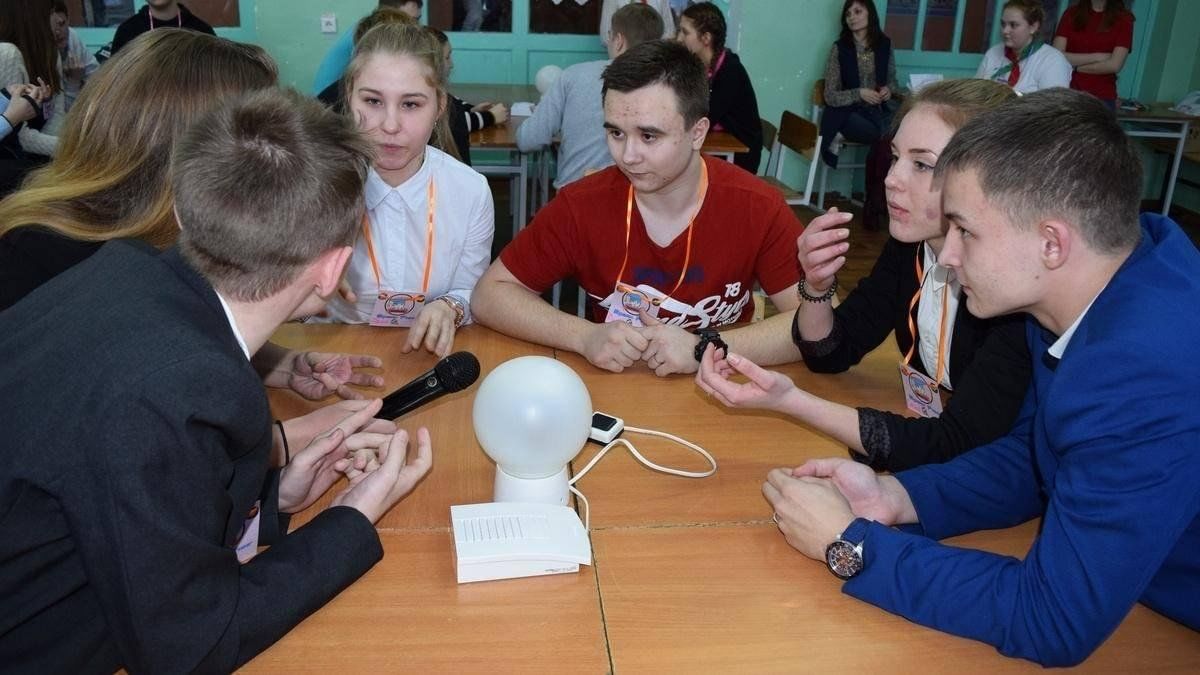 «Тропой Героев»: В Республике Алтай брейн-ринг объединил молодежь вокруг 80-летия Победы