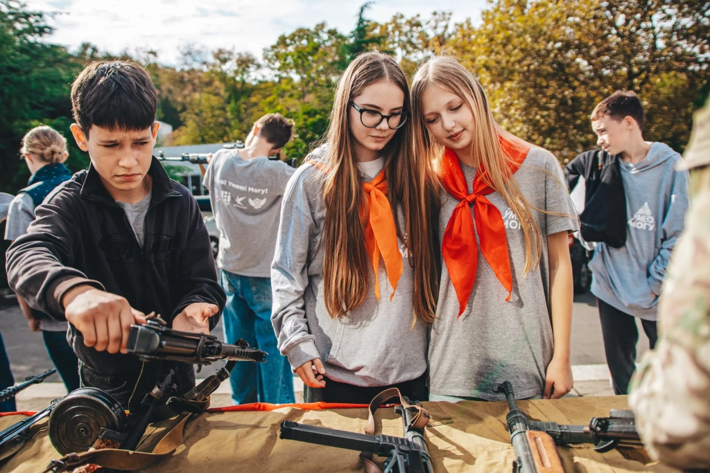 В «Орлёнке» прошёл «Один день с Росгвардией»