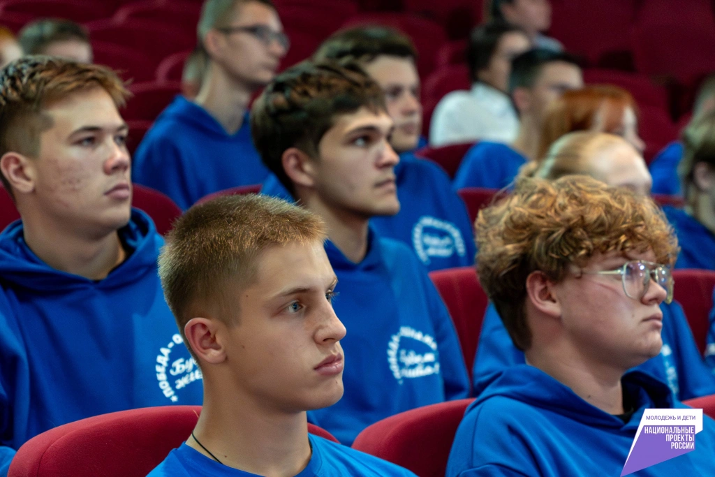 Тематическая программа «Победа одна на всех» в ВДЦ «Орленок» Тематическая программа «Победа одна на всех» в ВДЦ «Орленок»
